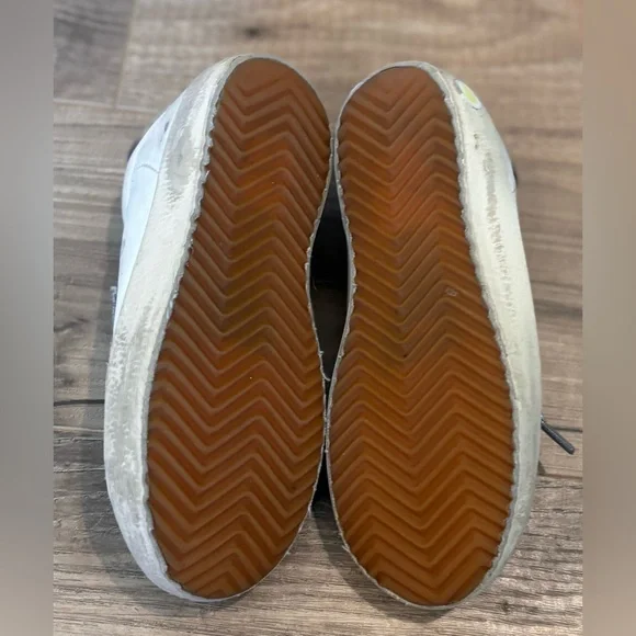 Golden Goose Superstar Glitter Sneakers – Silver/Gold Star | Size 10 | Girls - Picture 5 of 5